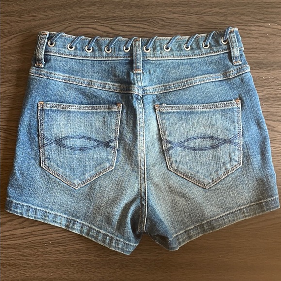 A&F High Rise Denim Shorts - Picture 2 of 4